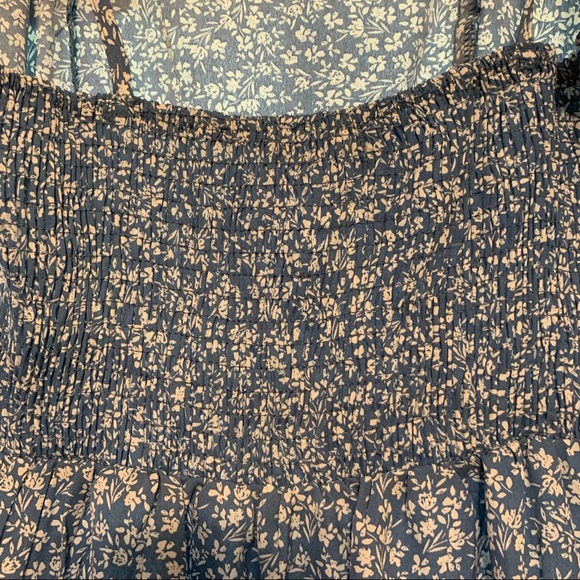 Blue flower dress size small - Picture 5 of 5